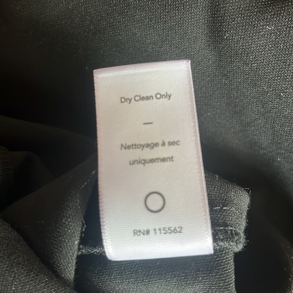 Likely Isla  Black Jumpsuit Size 4 - Picture 16 of 16